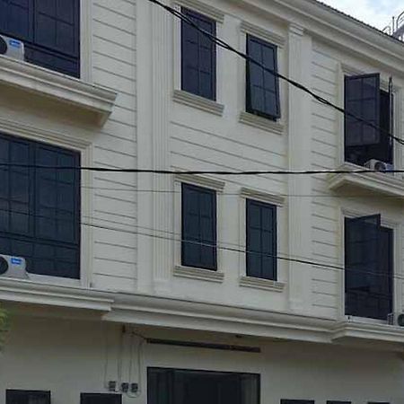Prime Inn Near Jalan Sekip Mitra Reddoorz Medan Esterno foto